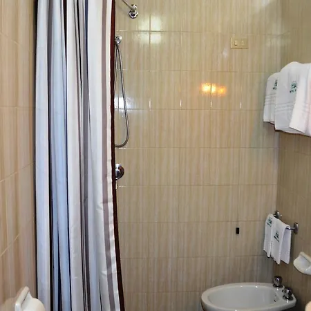 ホテル A-14 モドゥーニョ