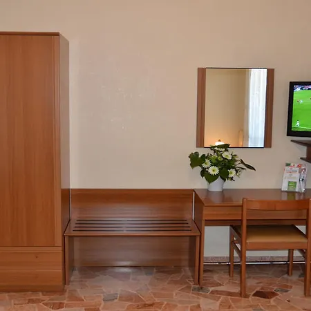 Hotell A-14 Modugno