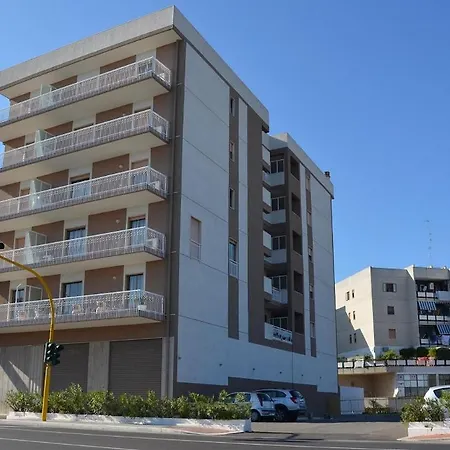 A-14 3* モドゥーニョ